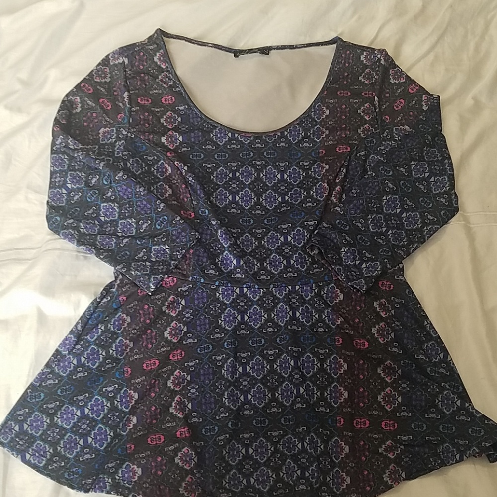 Peplum Top EUC